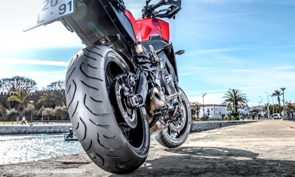 Bridgestone Battlax T30 Evo Praxistest