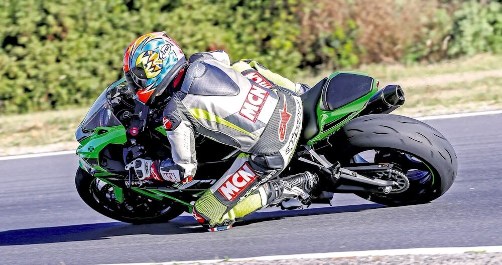 Dunlop GP Racer D212 Praxistest