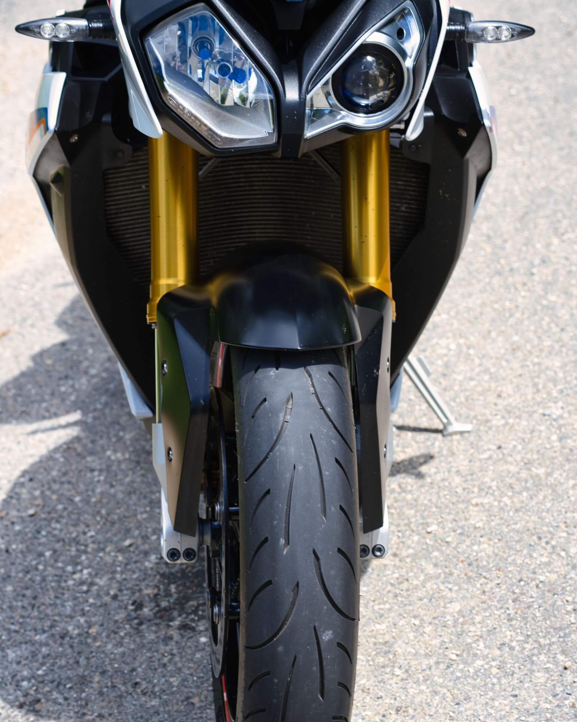 BMW S1000R Metzeler Sportec M9 RR Front BMW S1000R Metzeler Sportec M9 RR Front